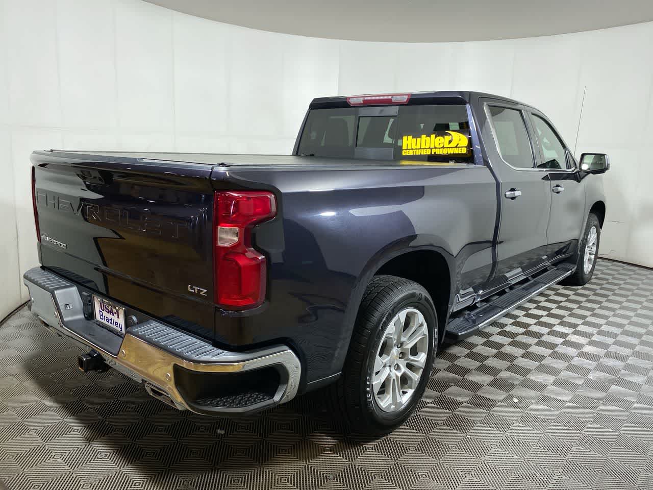 2023 Chevrolet Silverado 1500 LTZ photo 2