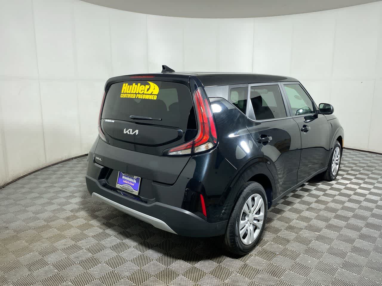 2023 Kia Soul LX photo 2