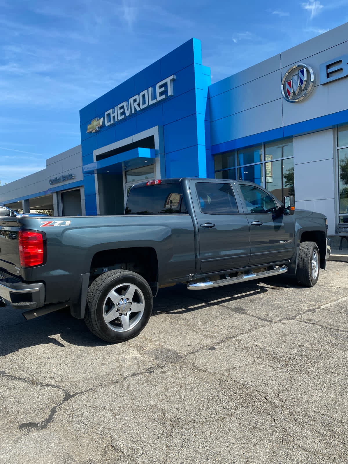 2018 Chevrolet Silverado 2500HD LT photo 4