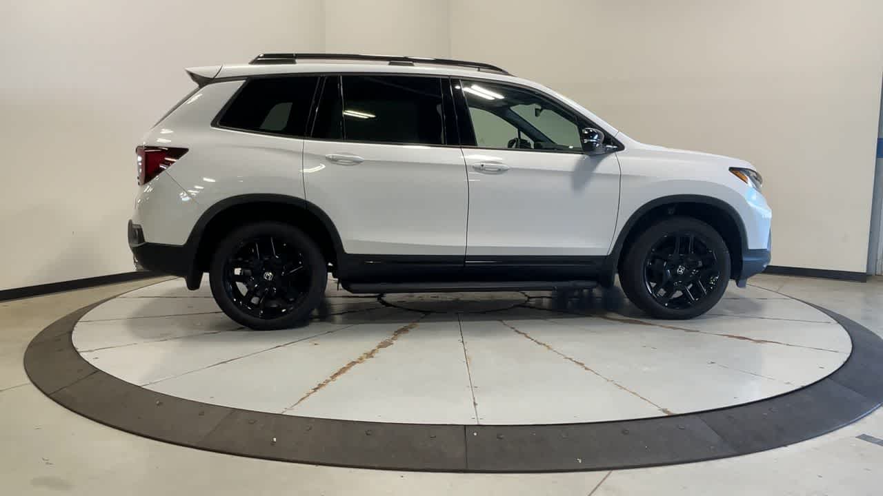 2024 Honda Passport Black Edition photo 4