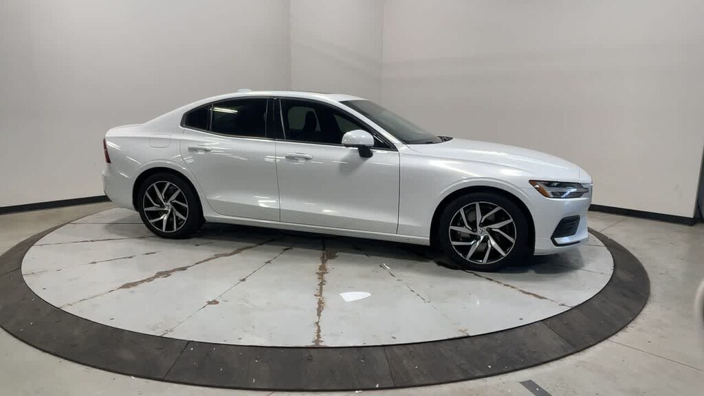 Used 2019 Volvo S60 Momentum Sedan