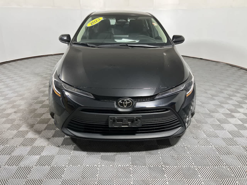 Used 2023 Toyota Corolla LE Sedan