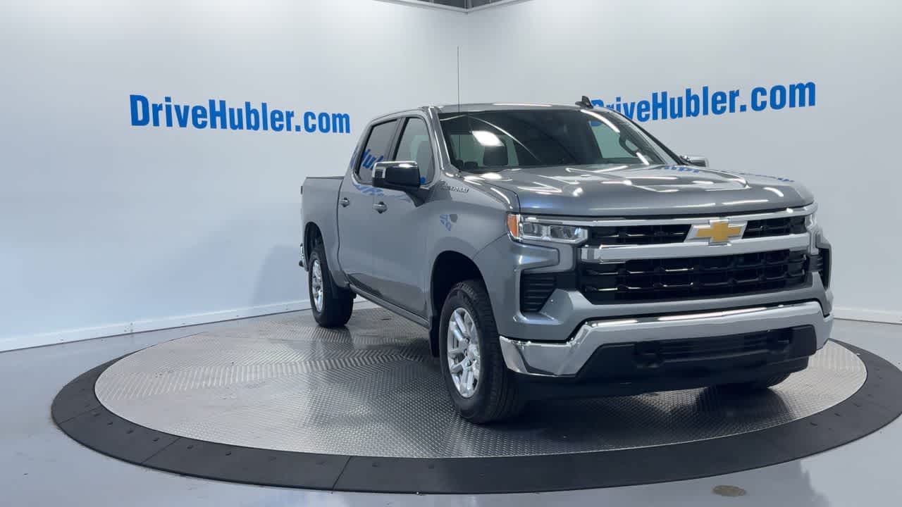 2025 Chevrolet Silverado 1500 LT photo 3