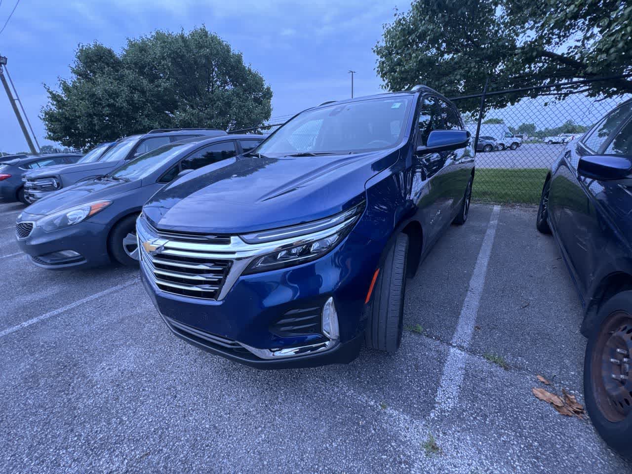 2022 Chevrolet Equinox Premier photo 3