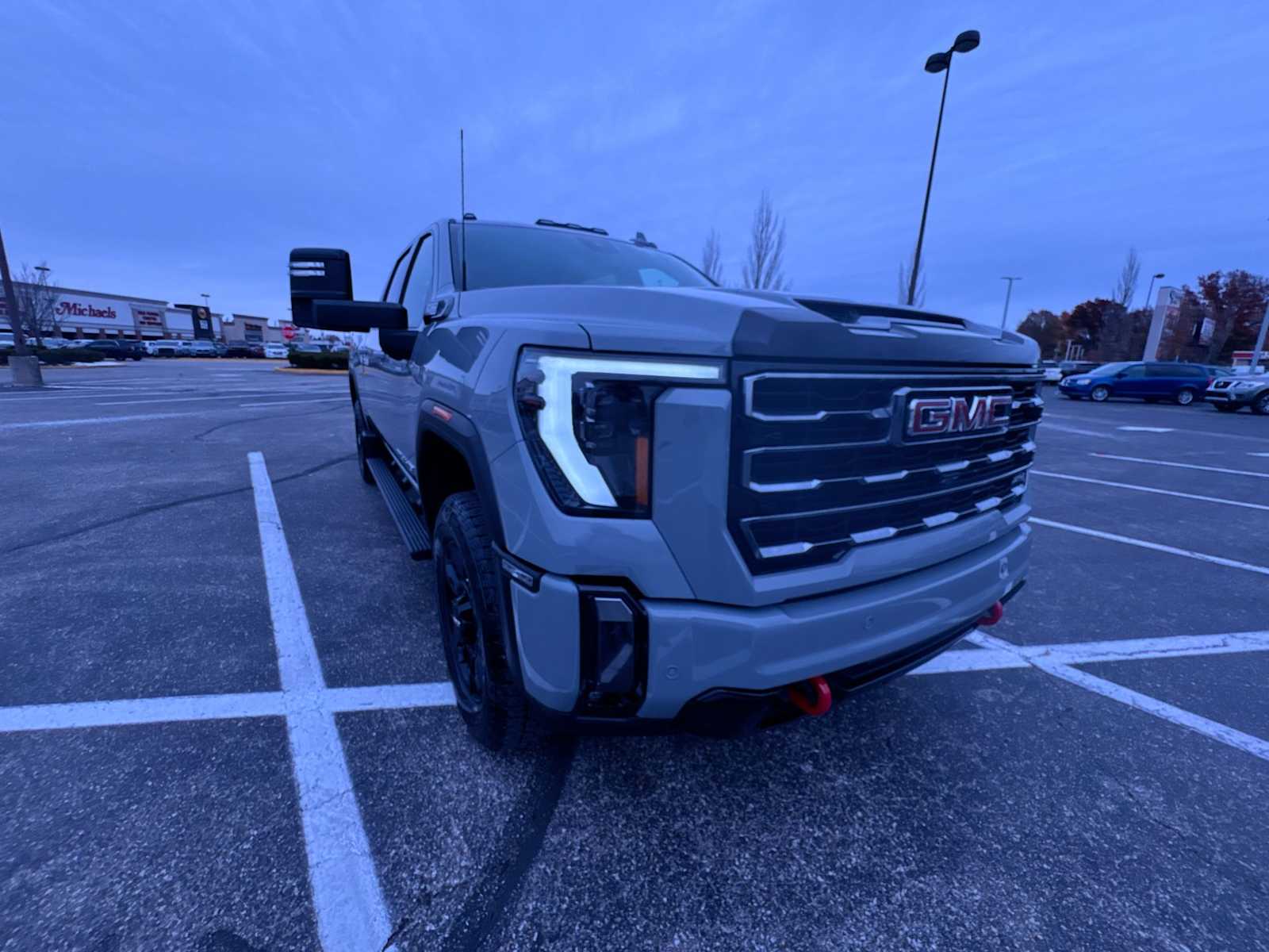 2024 Gmc Sierra HD AT4 photo 2