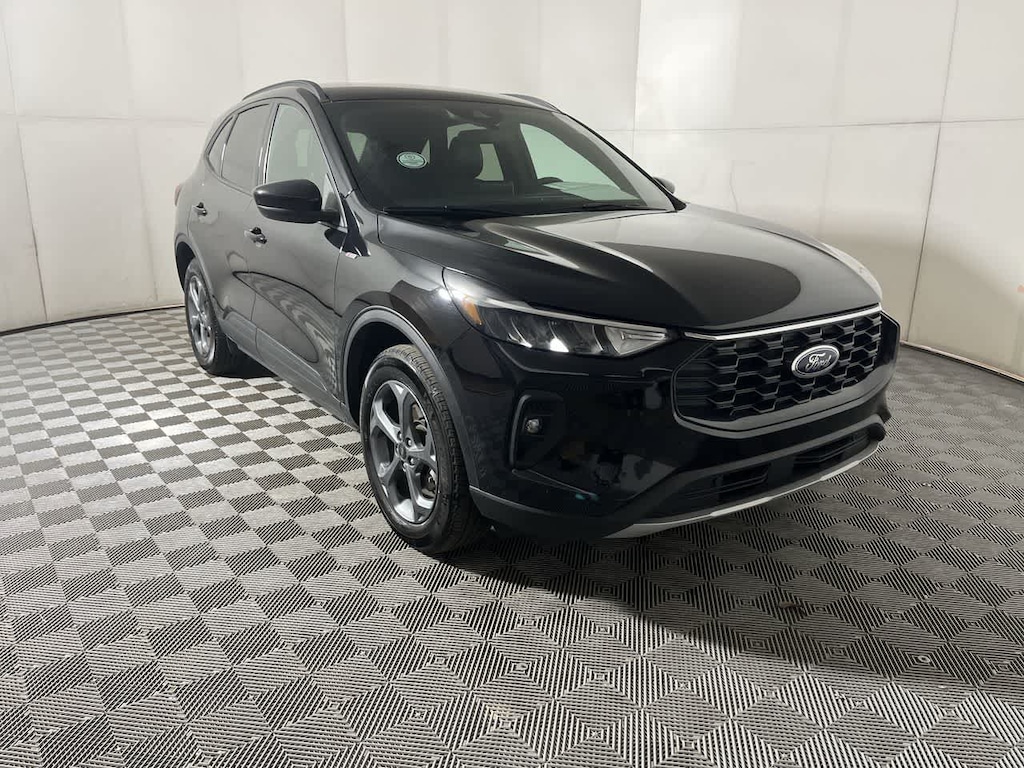 Used 2025 Ford Escape ST-Line Select SUV