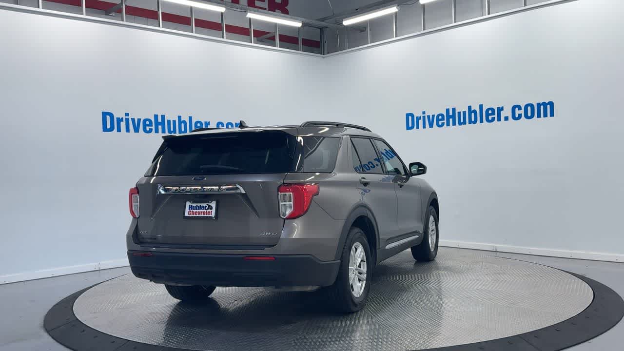 2021 Ford Explorer XLT photo 2