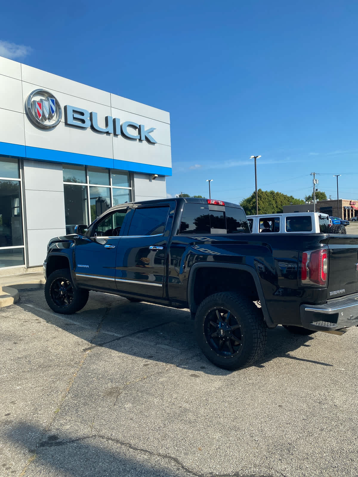 2018 Gmc Sierra 1500 SLT photo 3