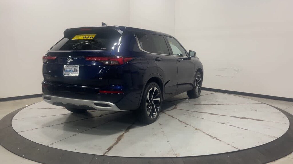 Used 2024 Mitsubishi Outlander SE SUV