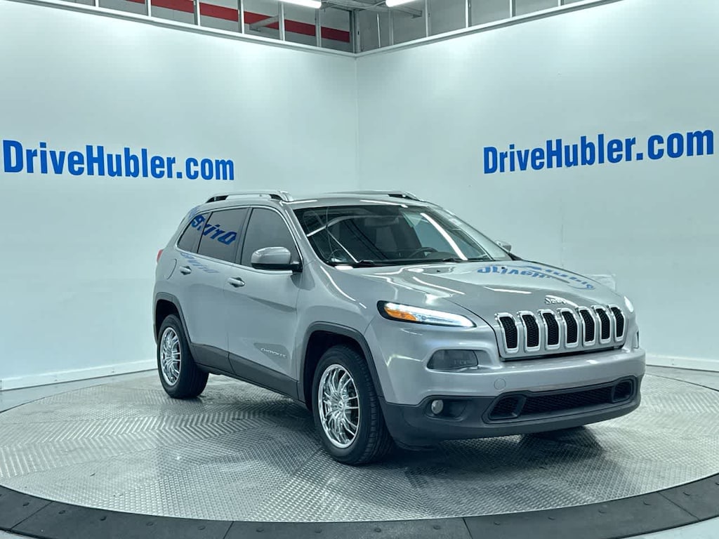 Used 2015 Jeep Cherokee Latitude SUV