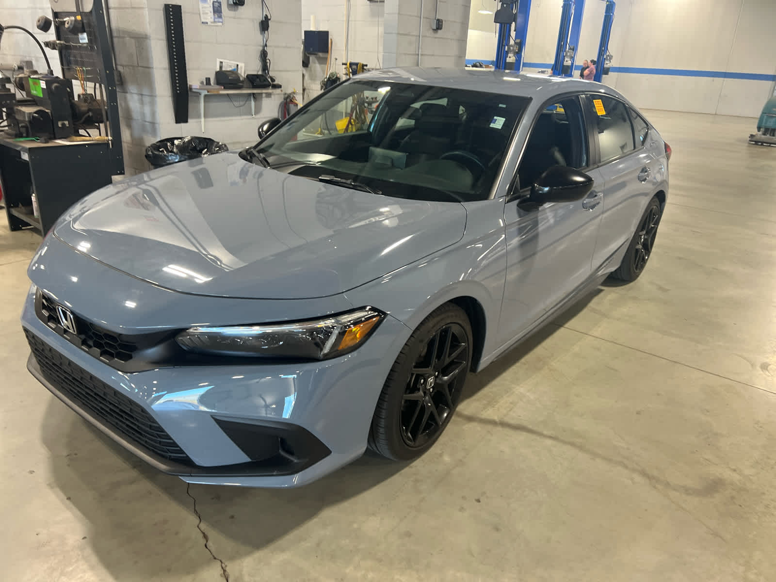 2023 Honda Civic Hatchback Sport photo 2