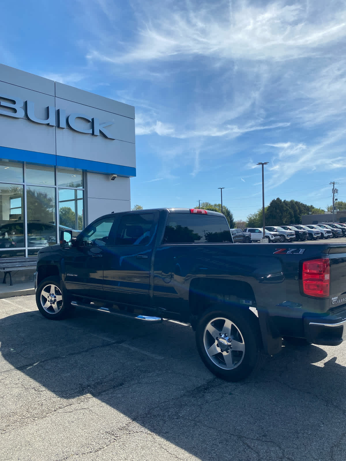 2018 Chevrolet Silverado 2500HD LT photo 3
