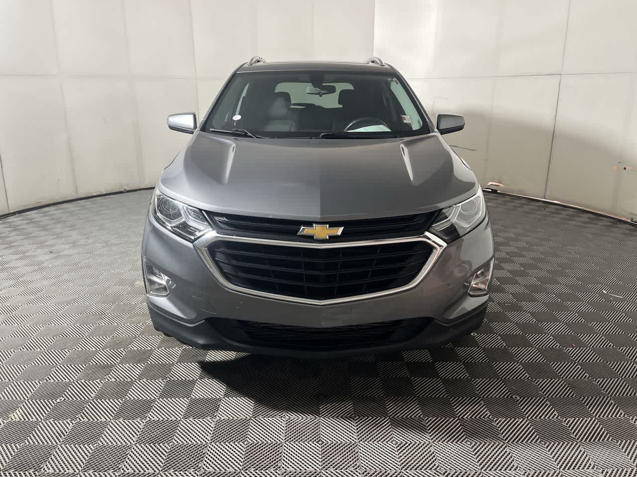 2018 Chevrolet Equinox LT photo 3