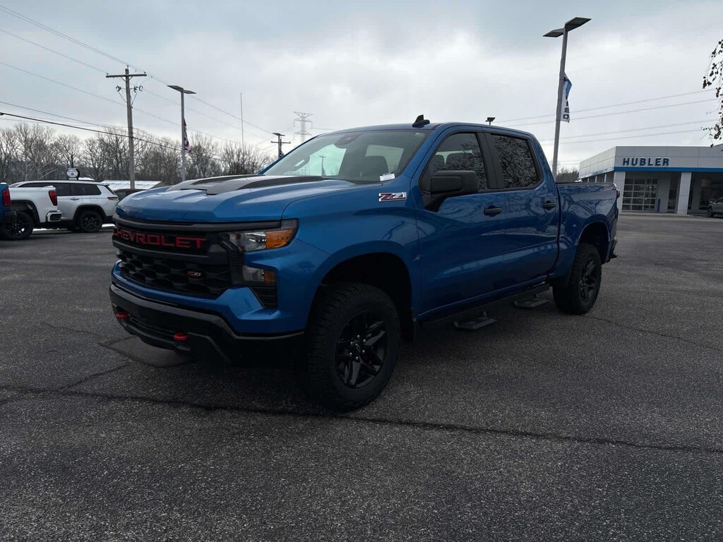 Used 2023 Chevrolet Silverado 1500 Custom Trail Boss 4WD Crew Cab 147 Truck Crew Cab