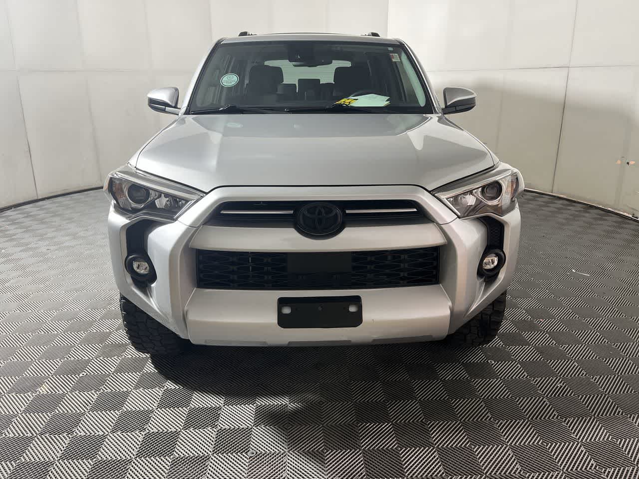 2021 Toyota 4Runner SR5 photo 3