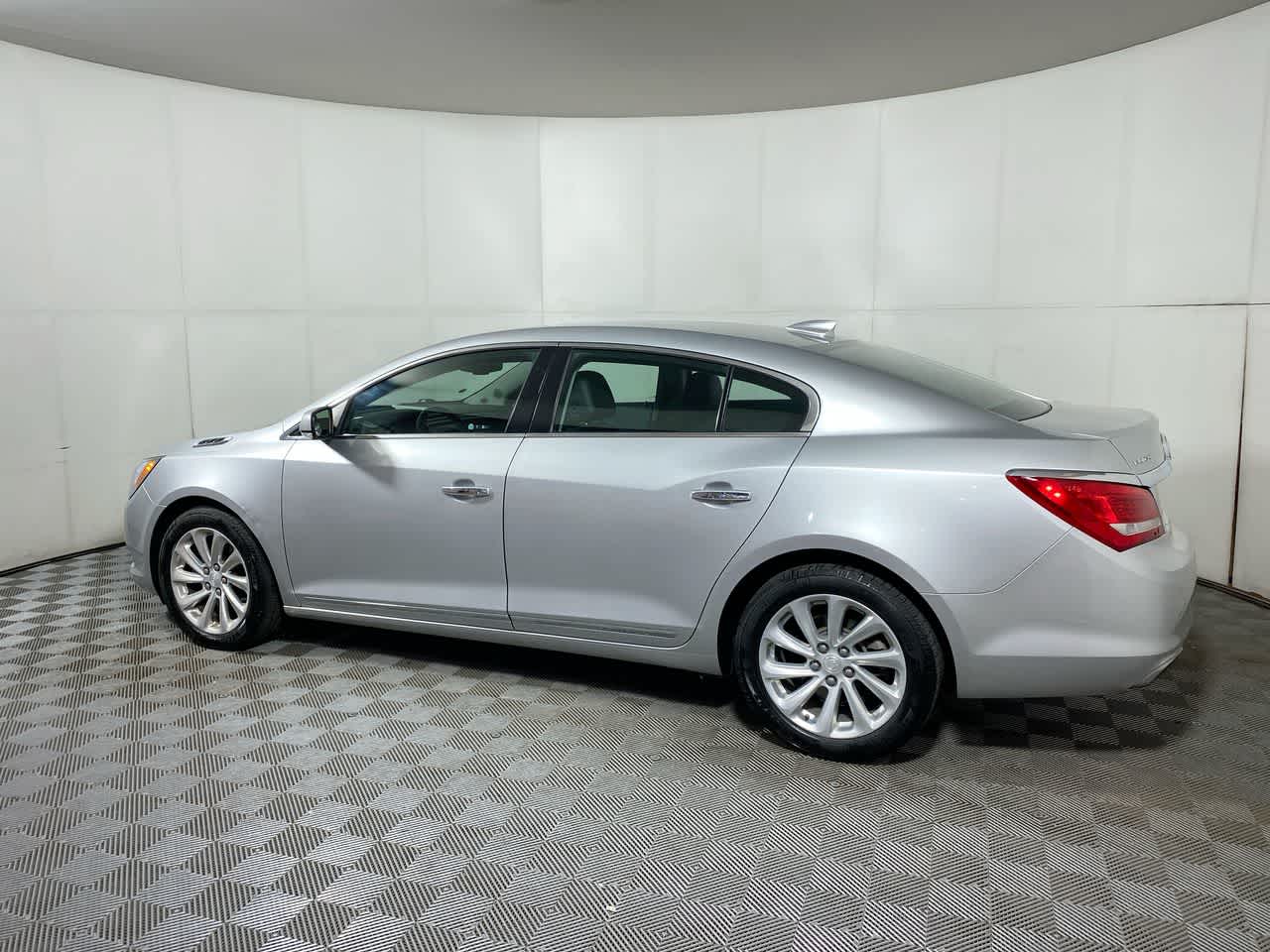 2016 Buick LaCrosse Leather photo 4