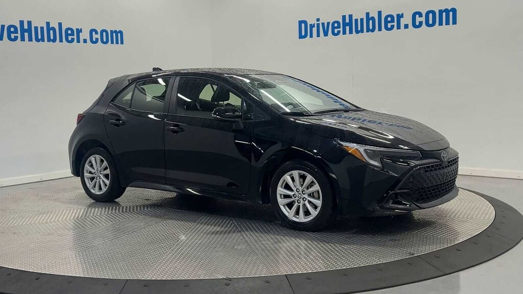 Used 2025 Toyota Corolla SE Hatchback