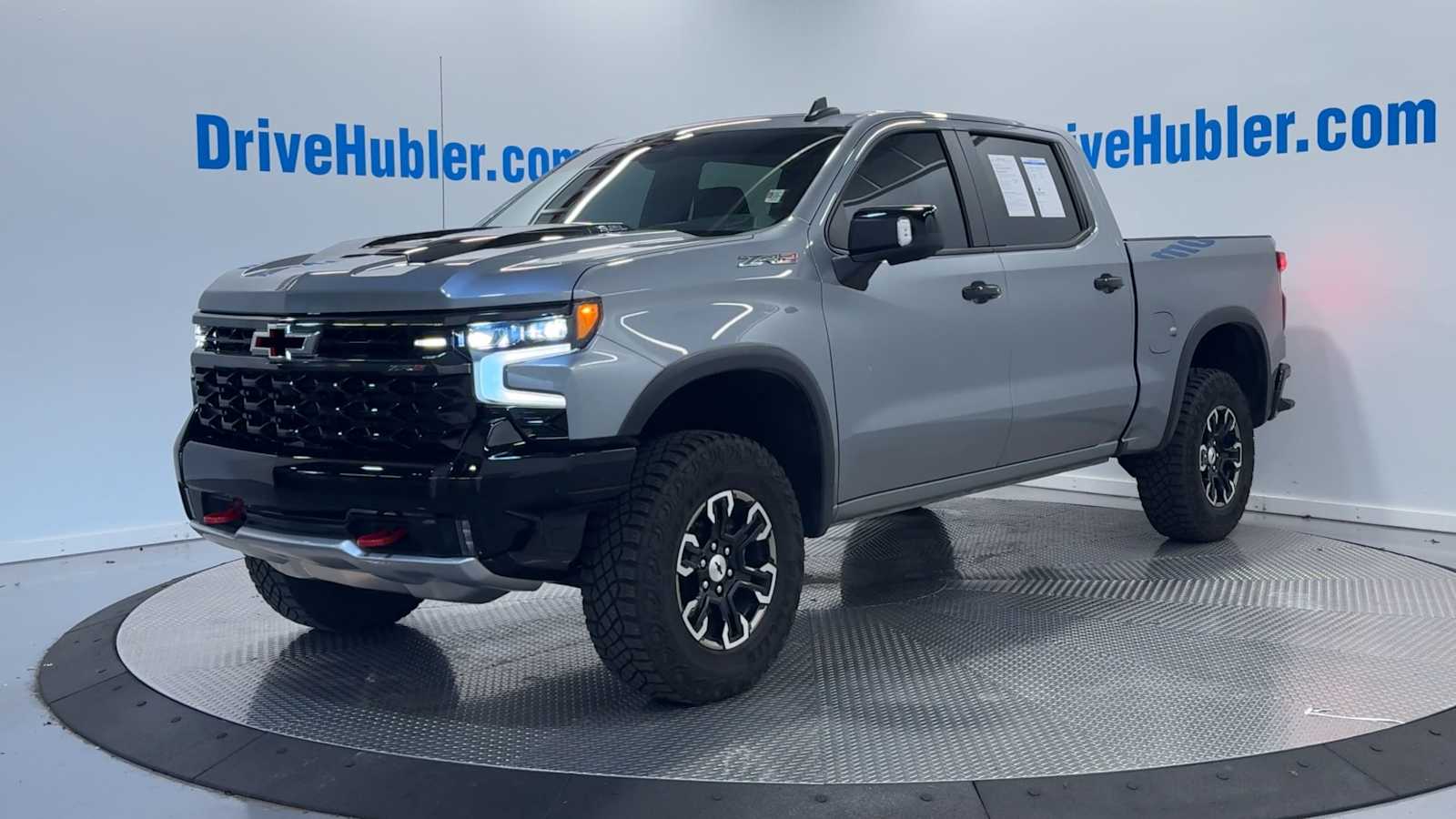 2024 Chevrolet Silverado 1500 ZR2 photo 3