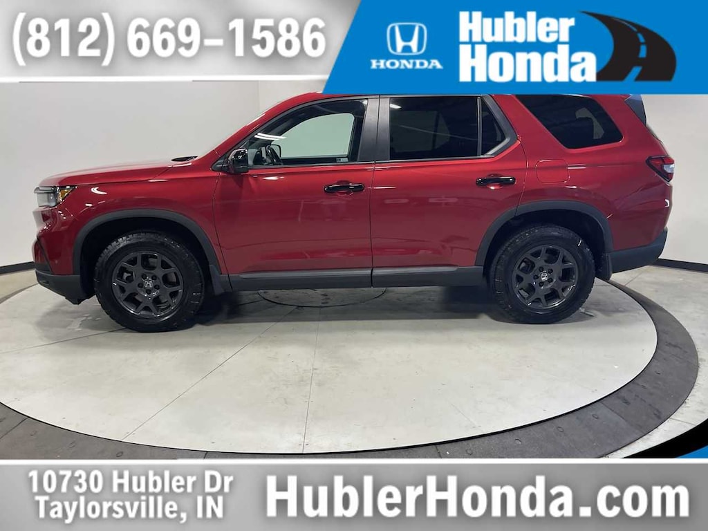 Used 2024 Honda Pilot TrailSport SUV
