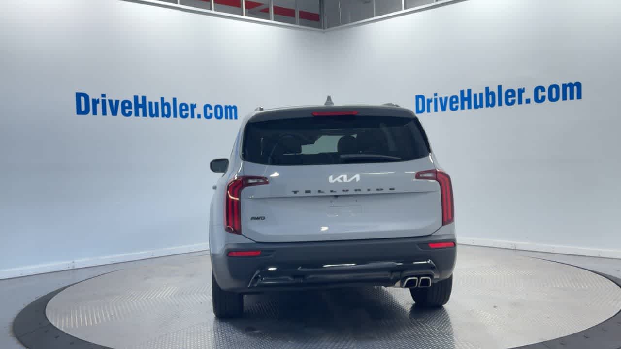 2022 Kia Telluride EX photo 2