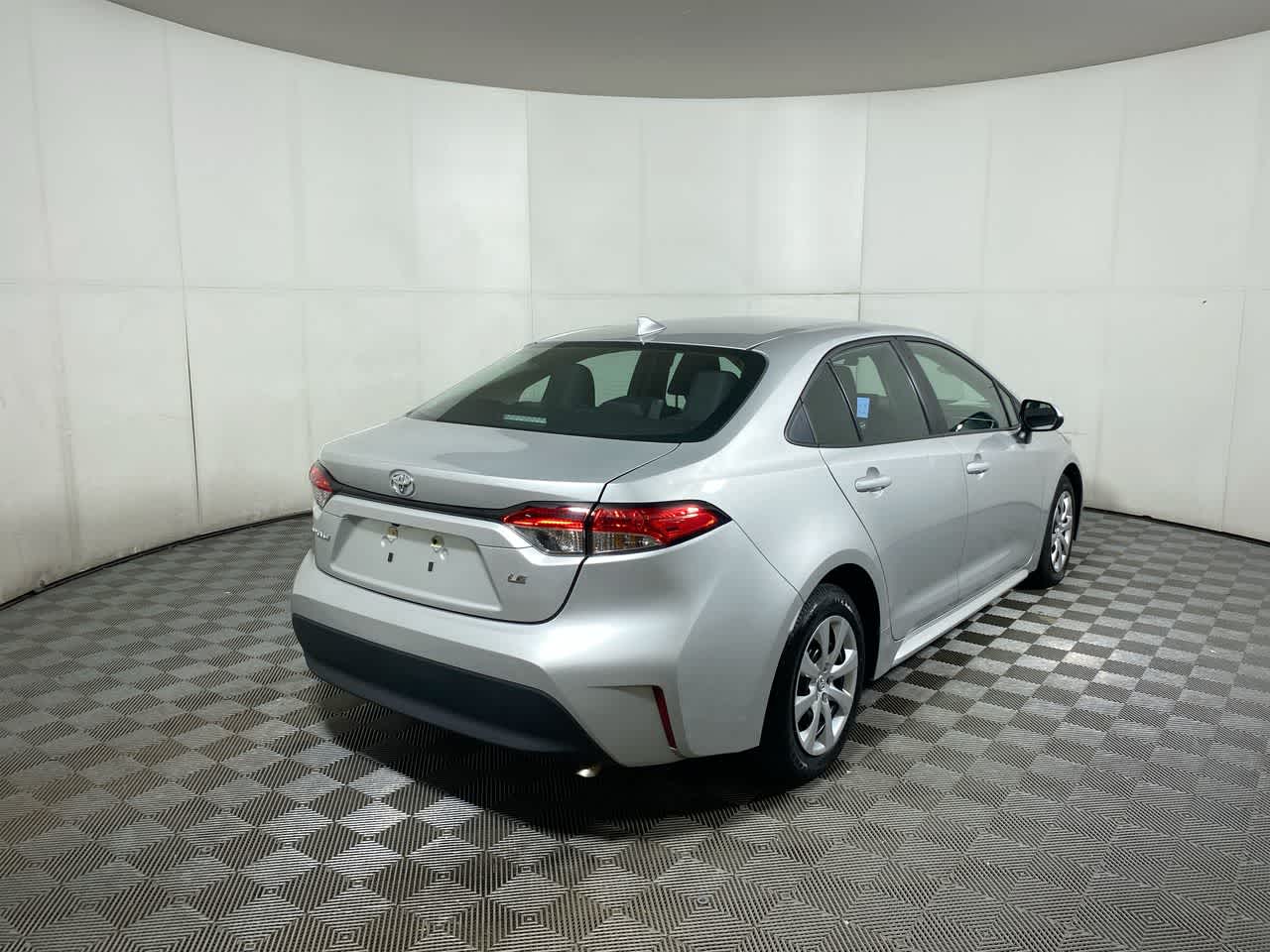 2024 Toyota Corolla LE photo 2