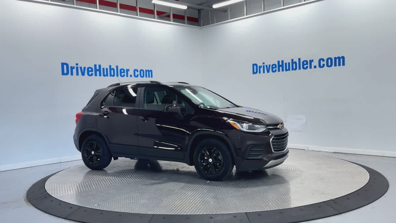 2021 Chevrolet Trax LT photo 2