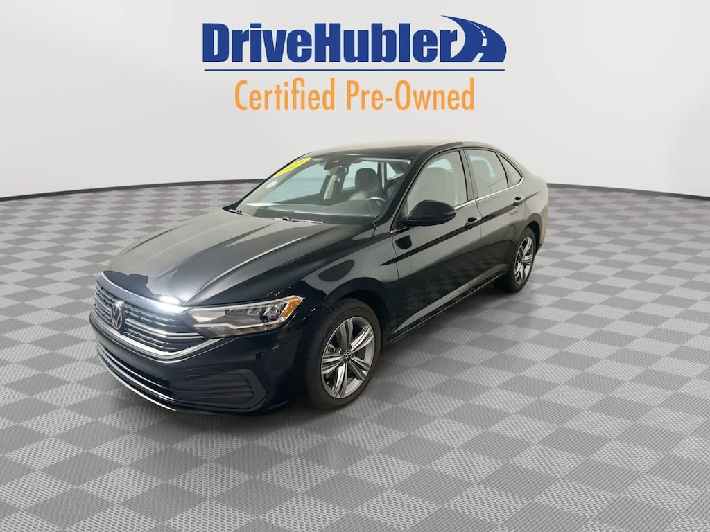 Used 2024 Volkswagen Jetta SE Sedan