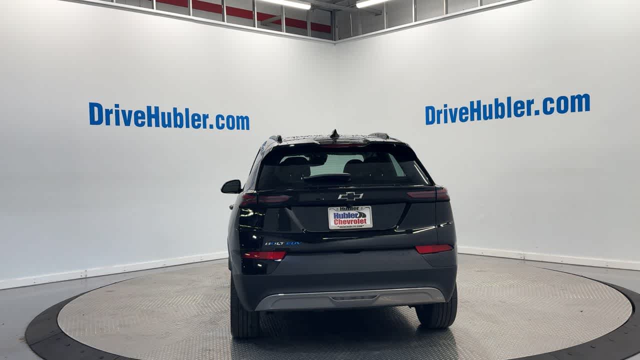 2023 Chevrolet Bolt EUV photo 2