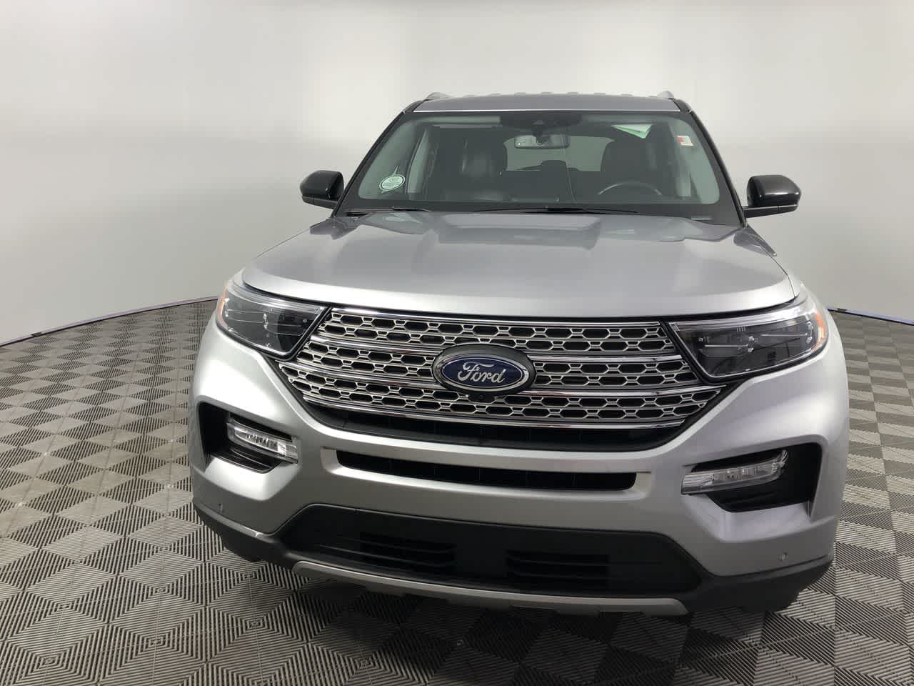 2023 Ford Explorer Limited photo 3