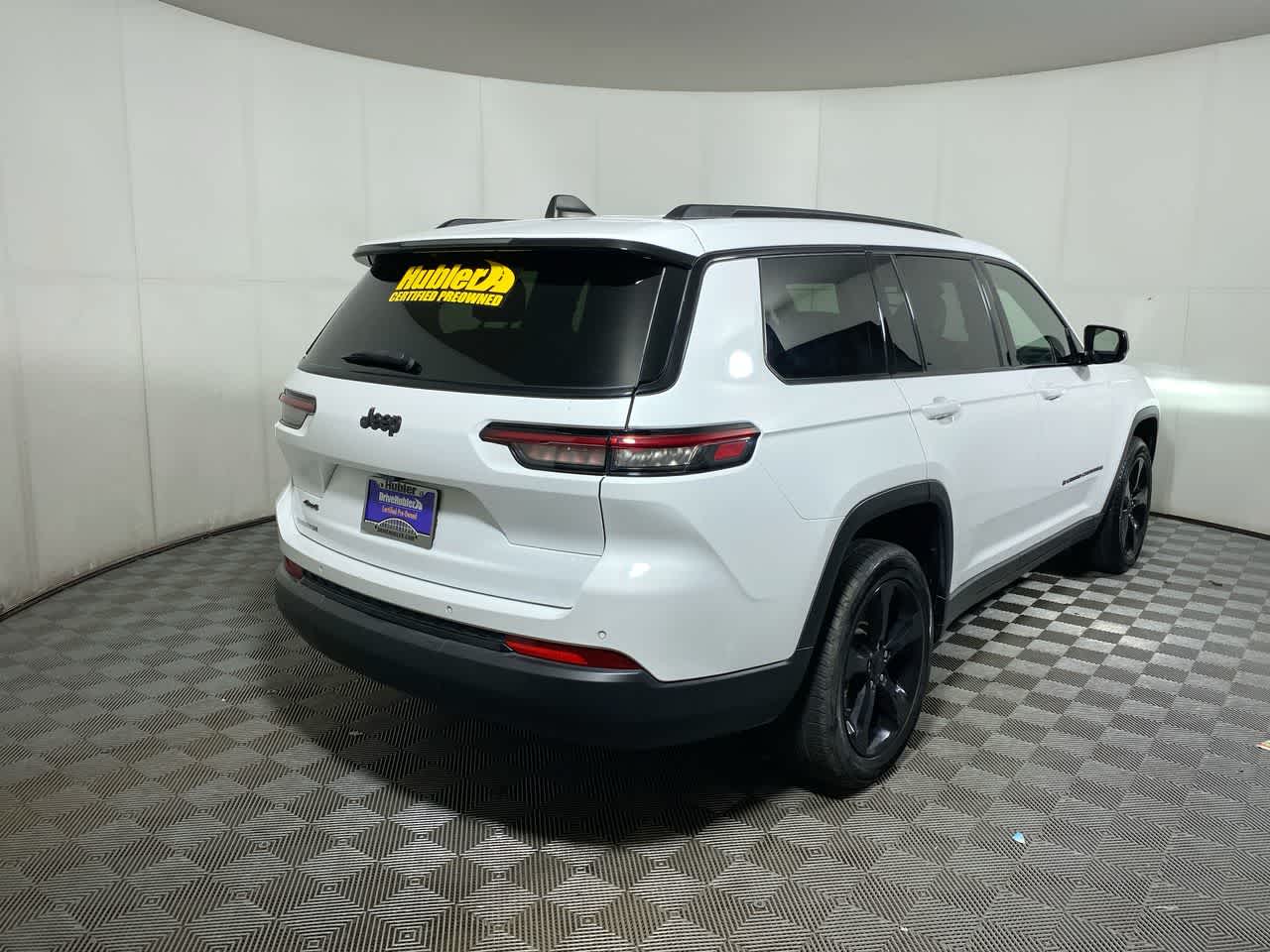 2023 Jeep Grand Cherokee Altitude photo 2