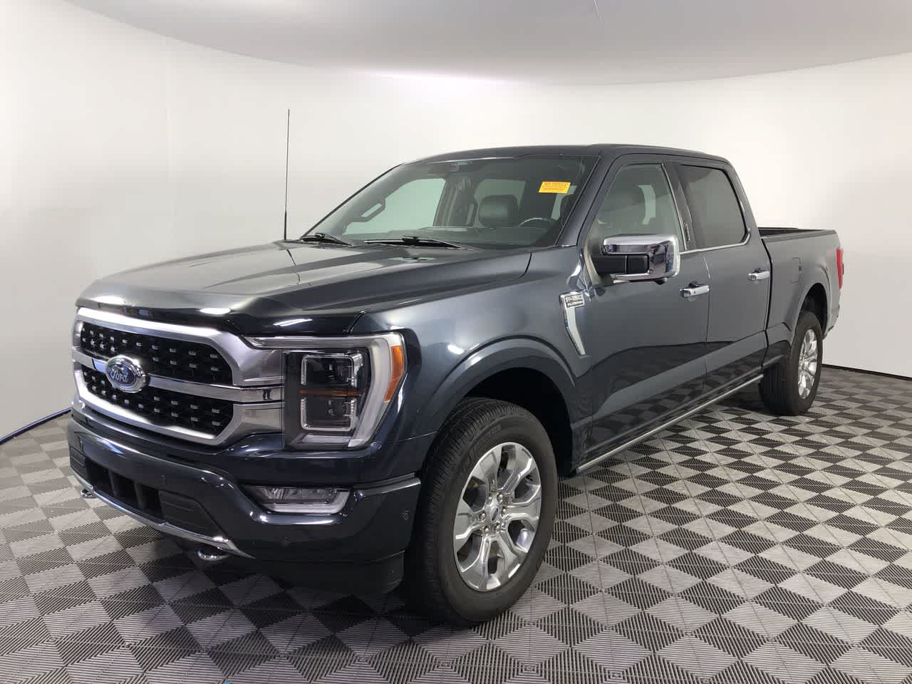 2022 Ford F-150 Platinum photo 4