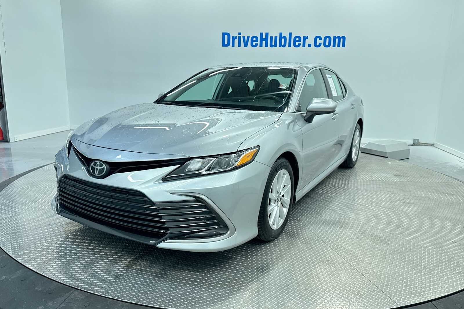 2023 Toyota Camry LE photo 2