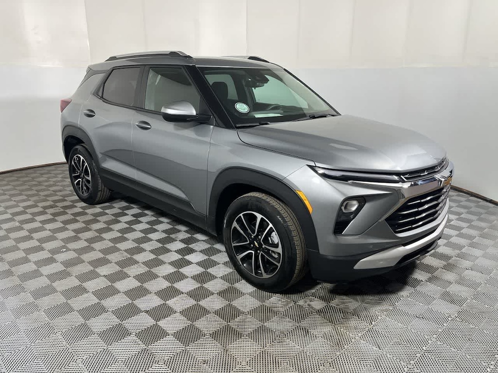 Used 2025 Chevrolet Trailblazer LT SUV