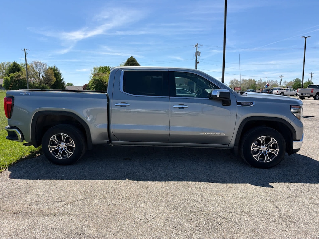 Used 2025 GMC Sierra 1500 SLT 4WD Crew Cab 147 Truck Crew Cab