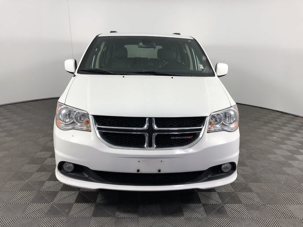 Used 2019 Dodge Grand Caravan SXT Van Passenger Van