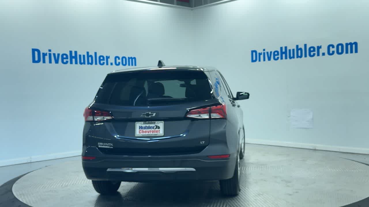 2023 Chevrolet Equinox LT photo 2