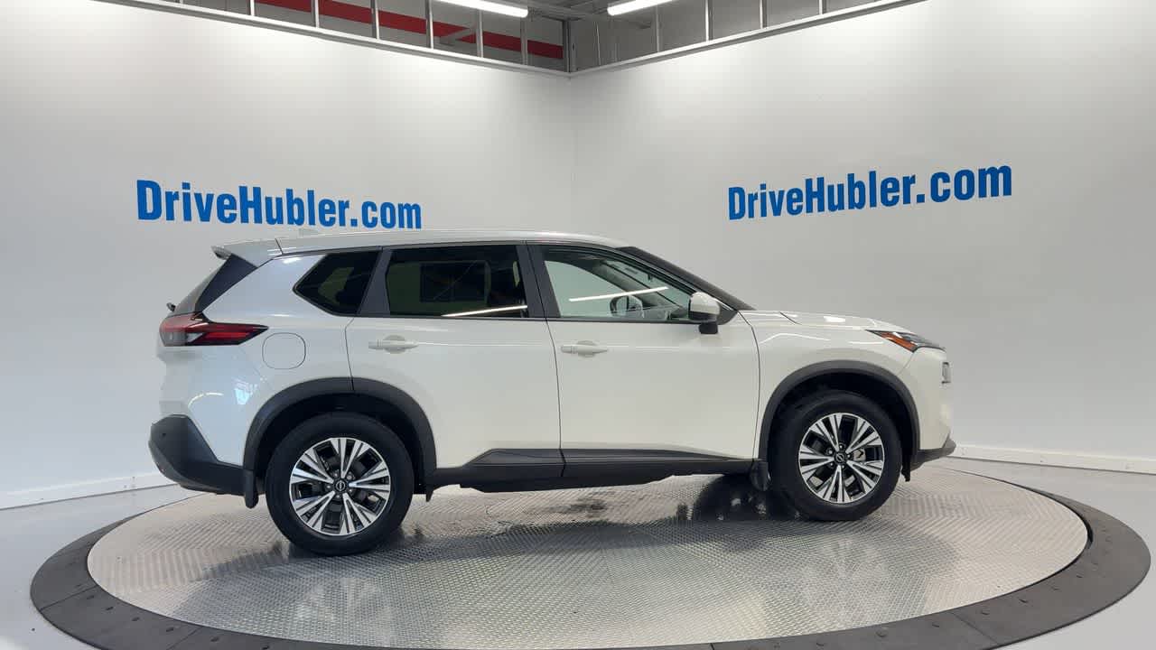 2023 Nissan Rogue SV photo 4