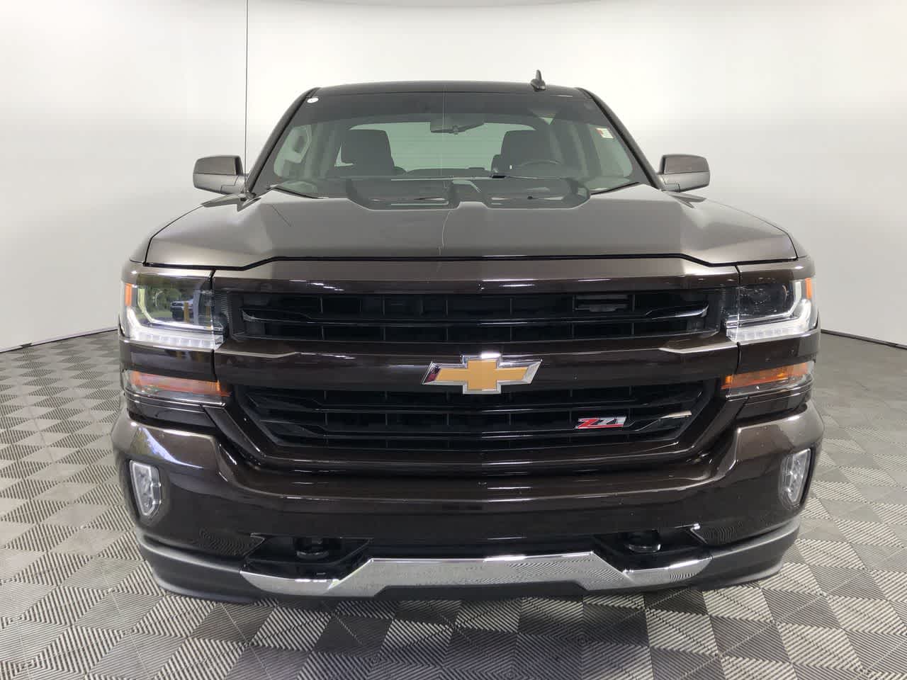 2018 Chevrolet Silverado 1500 LT photo 3