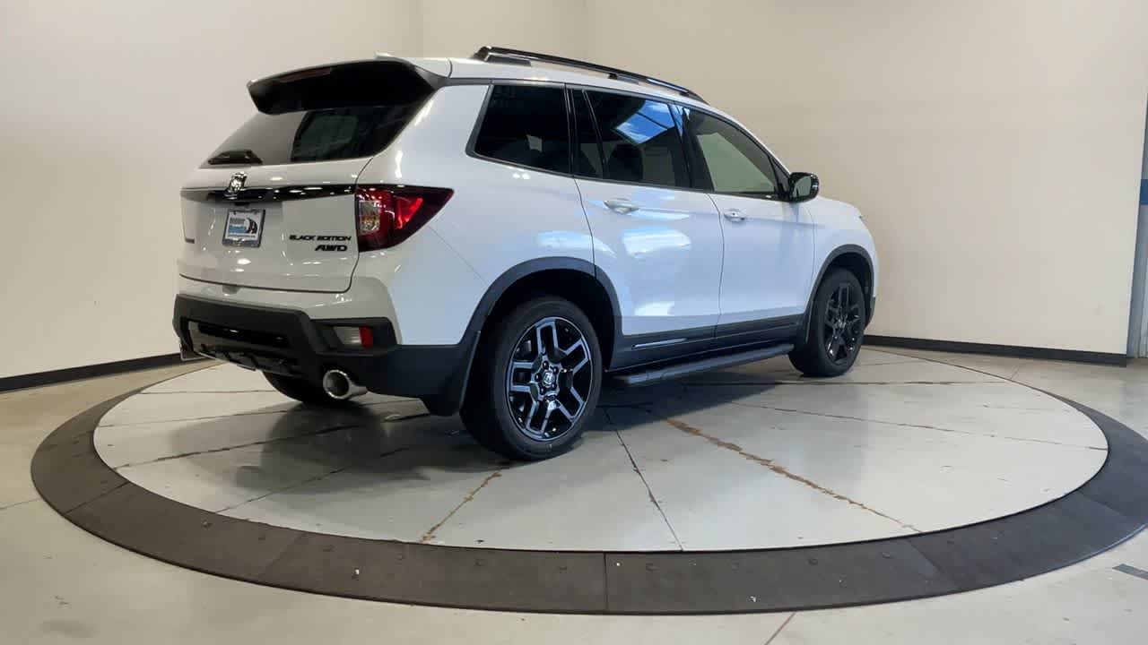 2024 Honda Passport Black Edition photo 3