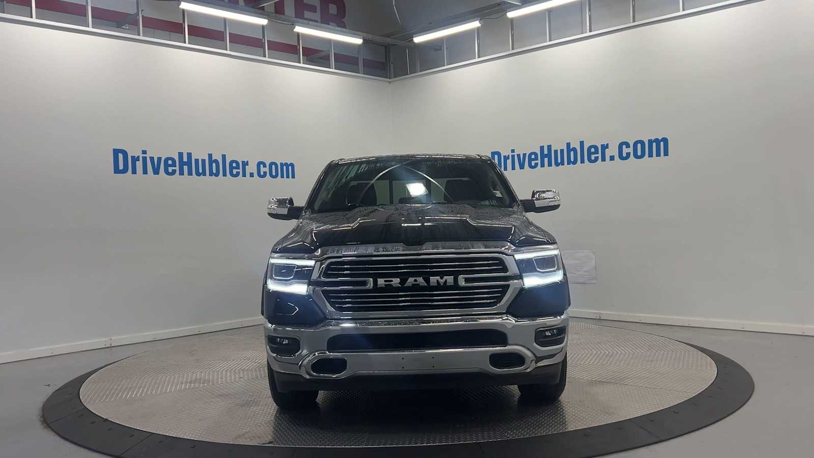 2019 Ram 1500 Laramie photo 3