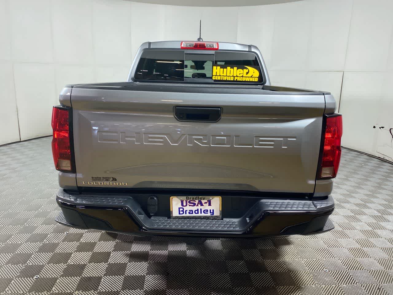 2024 Chevrolet Colorado Work Truck photo 3