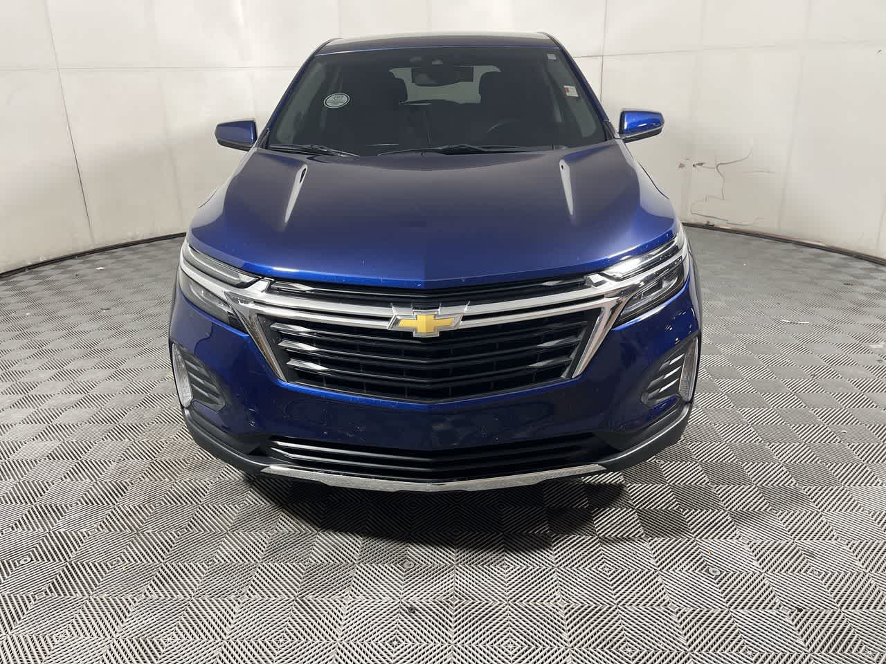 2022 Chevrolet Equinox LT photo 3