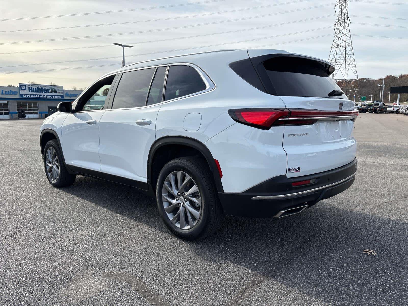 2025 Buick Enclave Preferred photo 3