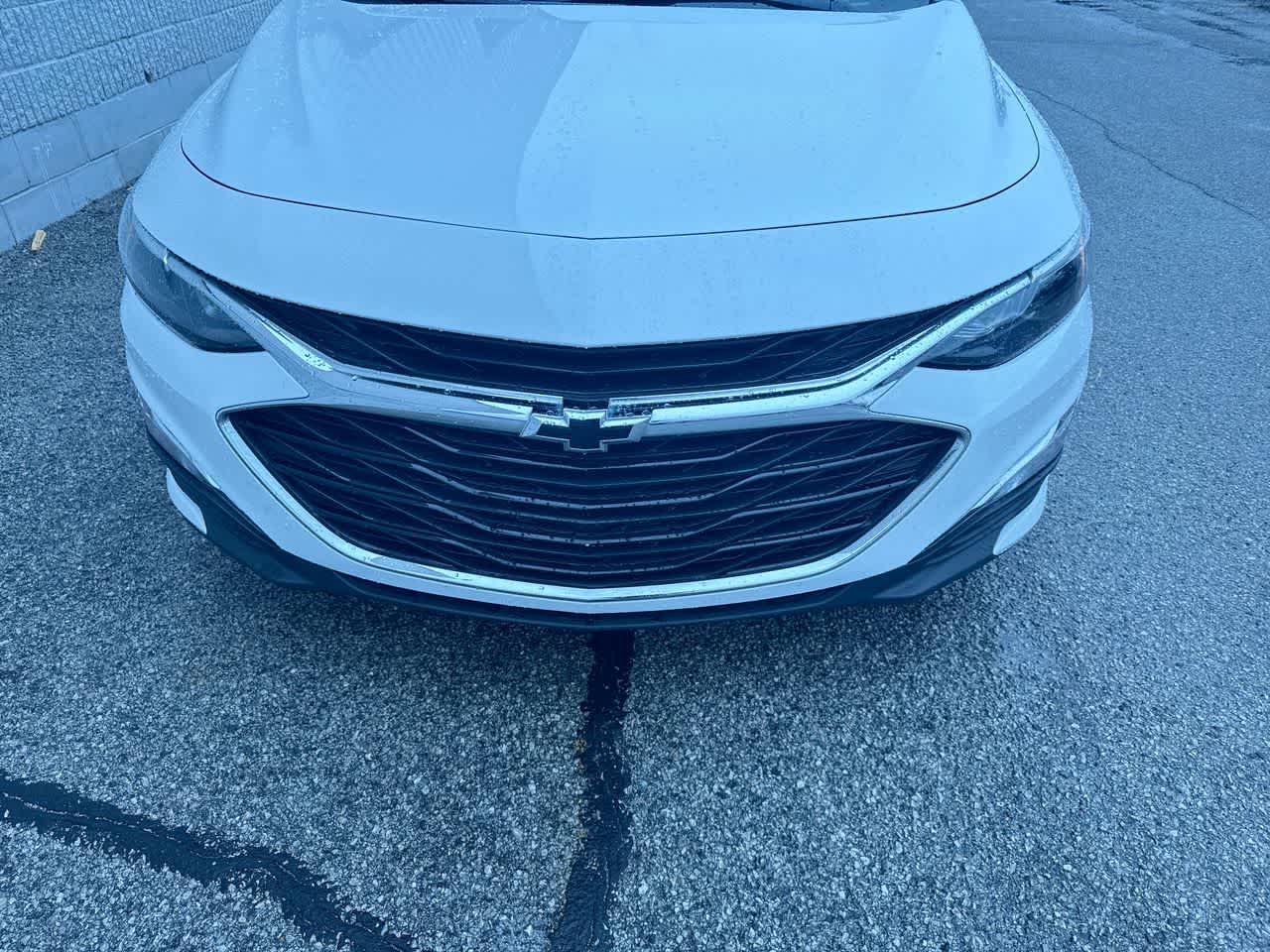 2022 Chevrolet Malibu RS photo 2