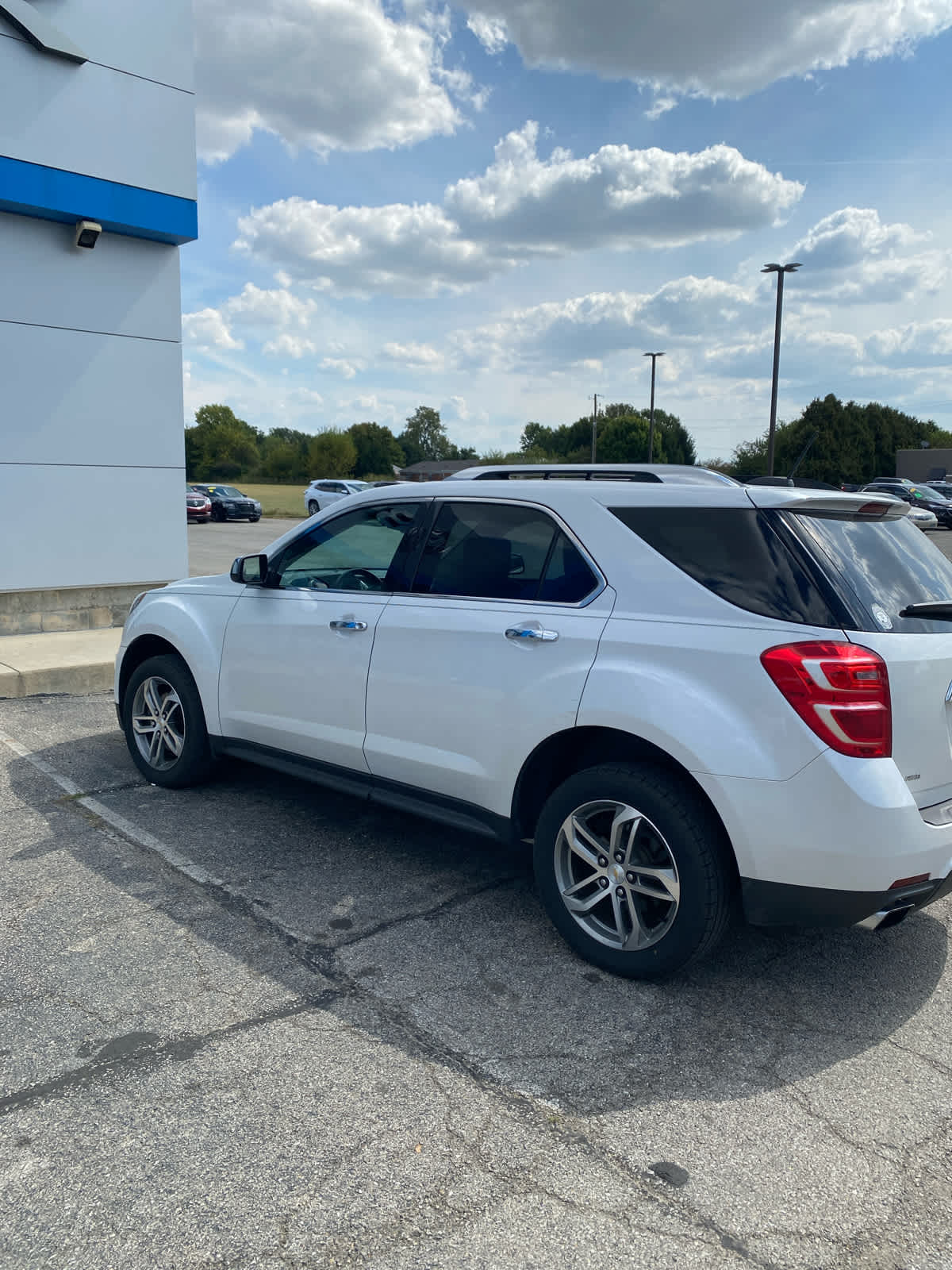 2016 Chevrolet Equinox LTZ photo 3