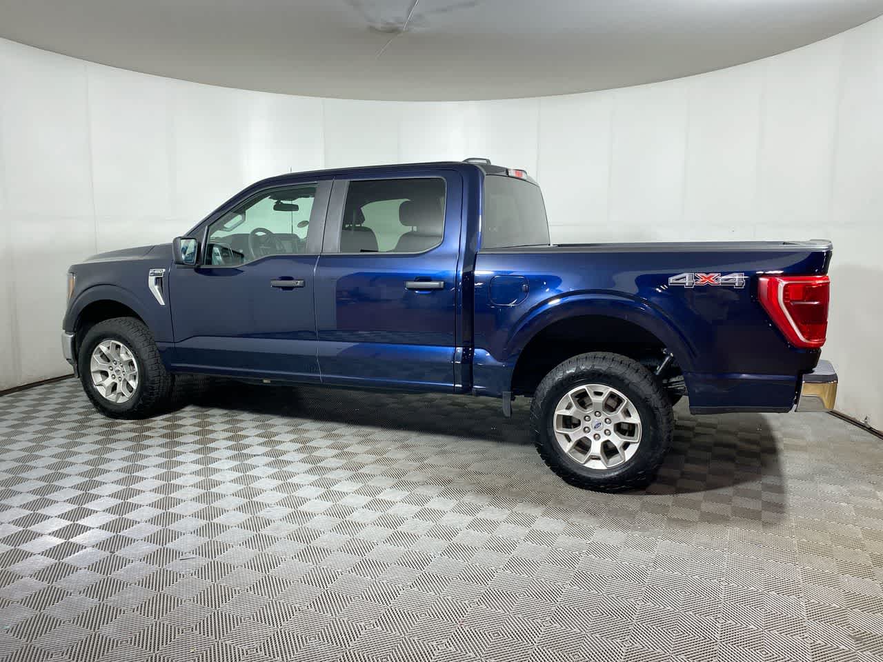 2023 Ford F-150 XLT photo 4