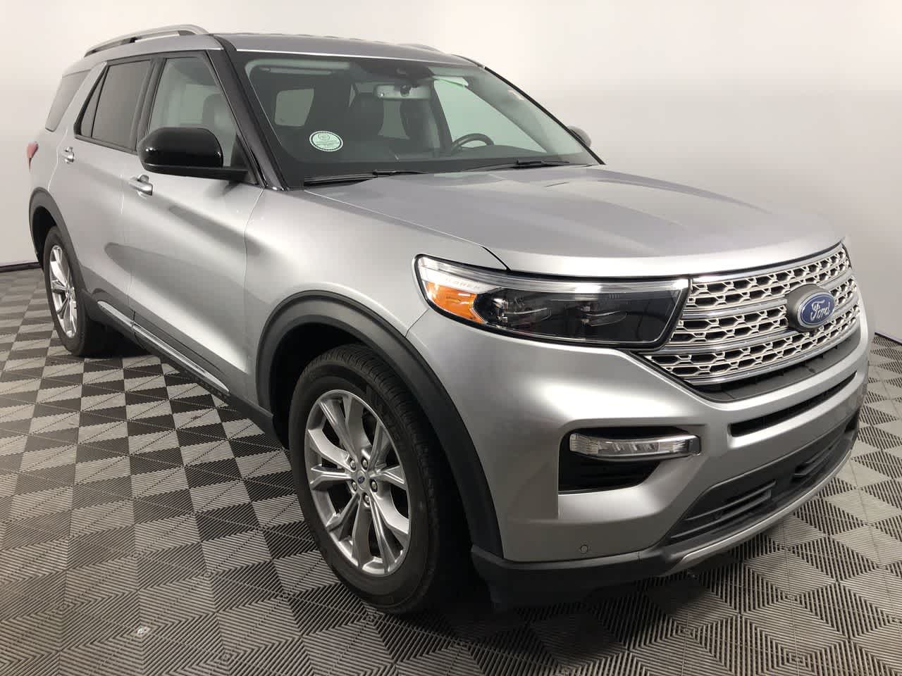 2023 Ford Explorer Limited photo 2