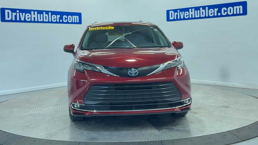 Used 2022 Toyota Sienna XLE Van Passenger Van