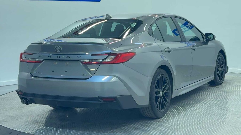 Used 2025 Toyota Camry SE Sedan