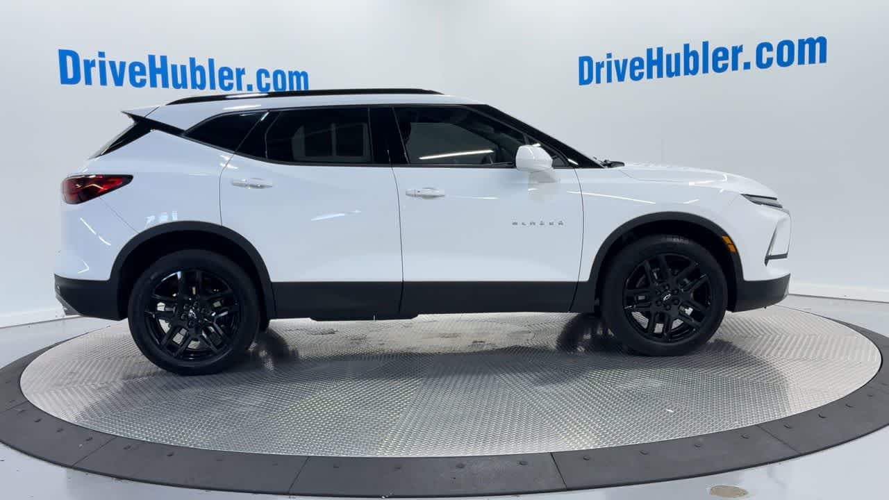 2024 Chevrolet Blazer 2LT photo 4